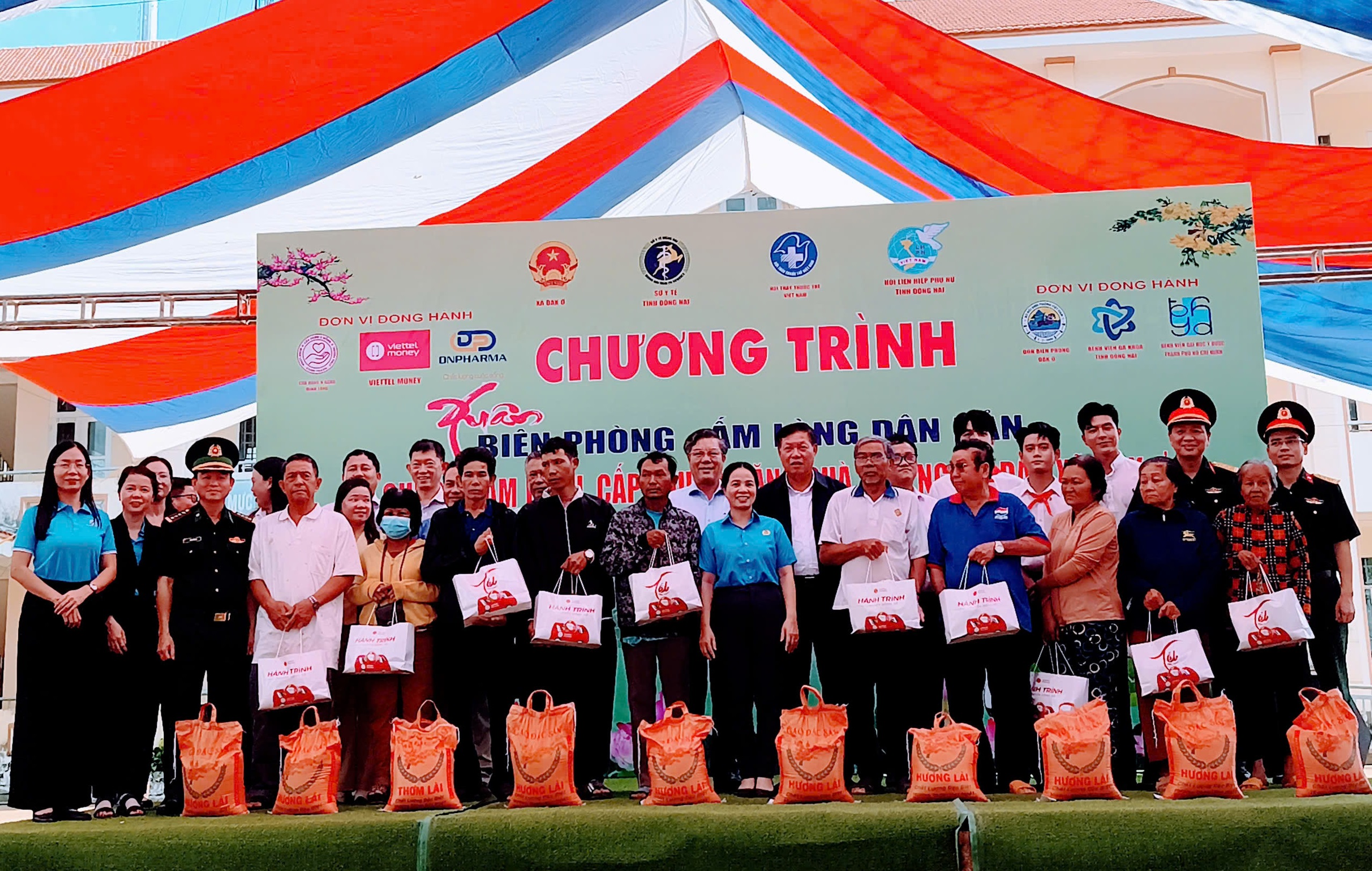 Hội LHPN tỉnh tổ chức nhiều hoạt động chăm lo hội viên phụ nữ và trẻ em trong dịp Tết Bính Ngọ 2026